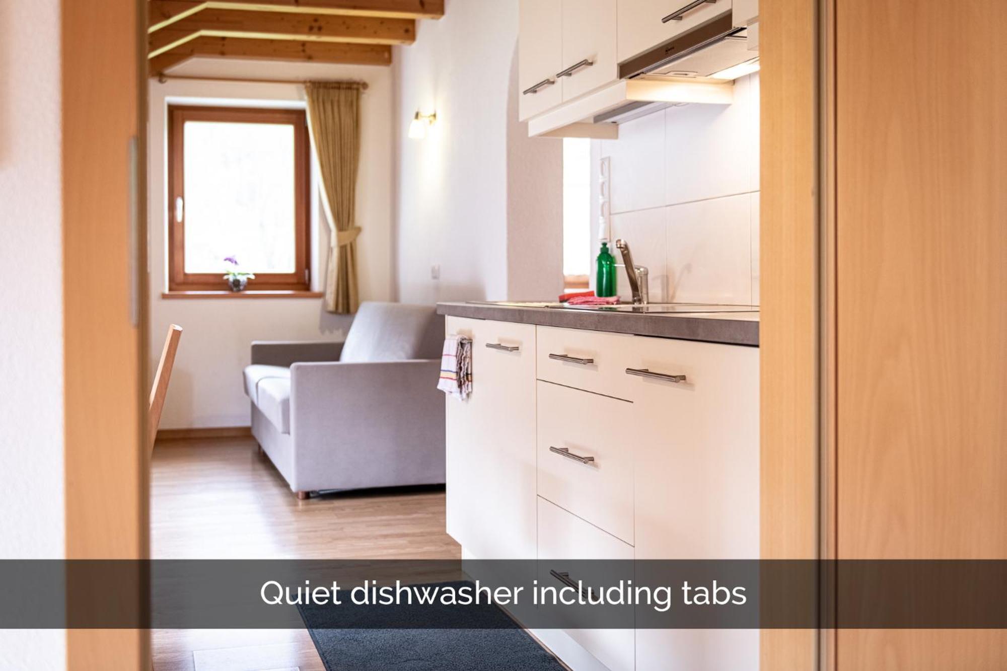Apartments Nature Apis Landheim أنتيرسيلفا دي ميزو المظهر الخارجي الصورة